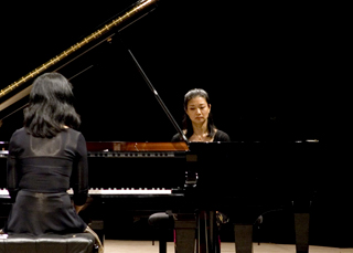 les soeurs Kodama jouent Mozart au Festival de La Roque d'Anthéron