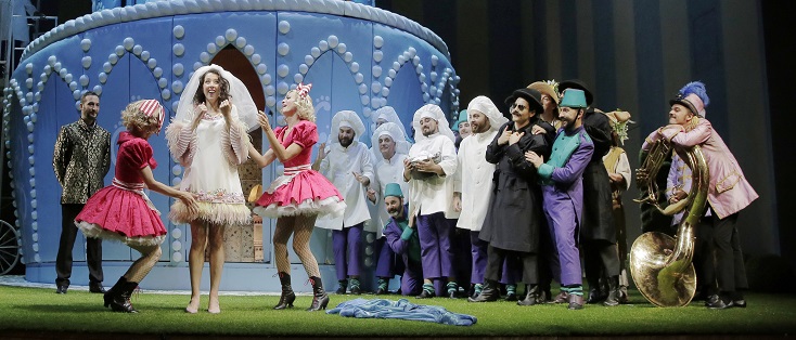 au Rossini Opera Festival de Pesaro, Rosetta Cucchi met en scène Adina (1826)