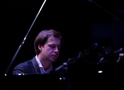 Le jeune Dmitri Kalaschnikov en récital à Lille Piano(s) Festival