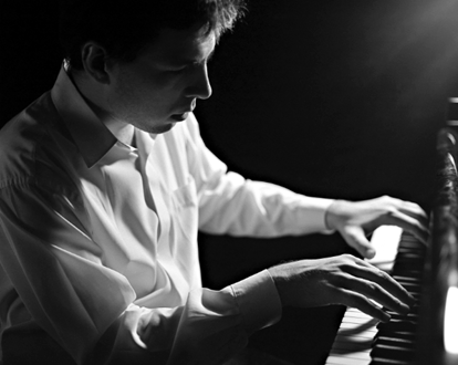 le jeune pianiste russe Andreï Korobeïnikov en récital au Louvre