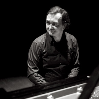 le pianiste français Pierre-Laurent Aimard donne le 3ème Concerto de Beethoven
