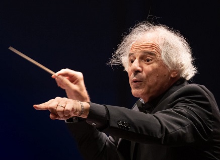 Emilio Pomárico dirige le SWR Sinfonieorchester au Festival de Donaueschingen