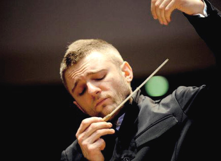 le chef d'orchestre ukrainien Kirill Karabits photograpié par Sasha Gusov