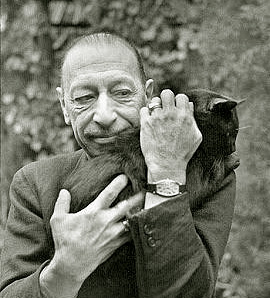 le compositeur russe Igor Stravinsky et son chat Prophète