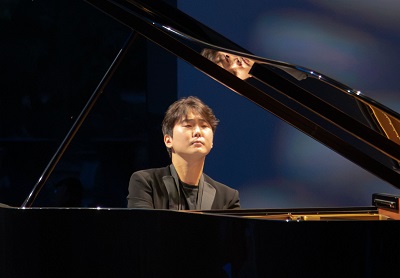 Le pianiste pianiste Seong-Jin Cho joue Bach, Chopin, Schönberg et Schumann